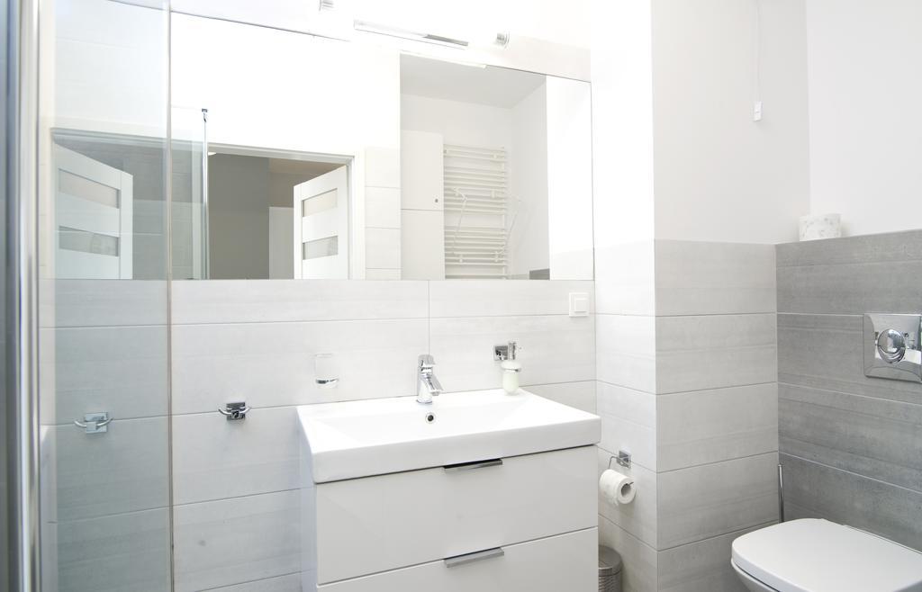 Goodnight Warsaw Apartments Dzielna 72 Екстер'єр фото